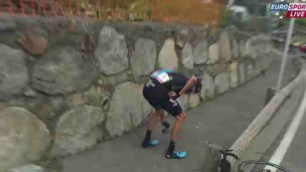 Действующий победитель "Тур де Франс" Крис Фрум снялся с "Вуэльты" 