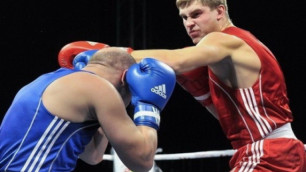 Антон Пинчук досрочно выиграл у соперника из Румынии в AIBA Pro Boxing