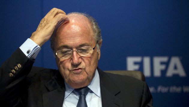 Президент ФИФА Блаттер отстранен от работы на 90 дней