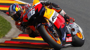 Дани Педроса выиграл Гран-при MotoGP в Японии