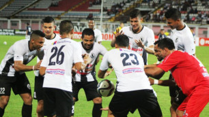 Венесуэльский футболист заставил мяч зависнуть в воздухе во время празднования гола