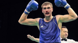 Казахстанский боксер Пинчук одержал победу в андеркарте боя Кличко-Фьюри