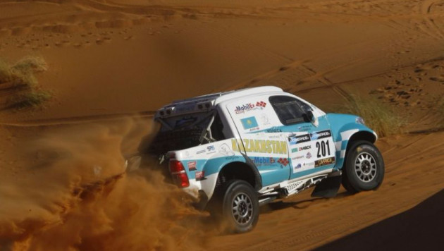 Казахстанский экипаж выиграл пятый этап и возглавил абсолютный зачет Africa Eco Race-2016
