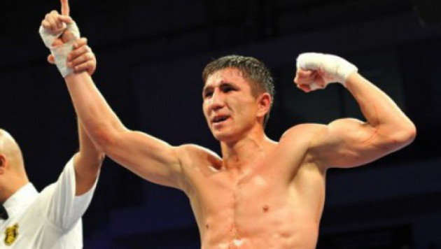 Казахстанский боксер Мадияр Ашкеев одержал вторую победу на профи-ринге