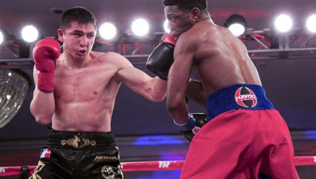 Соперник ударил в глаз головой, но это не спасло его от поражения - казахстанский боксер Мадияр Ашкеев