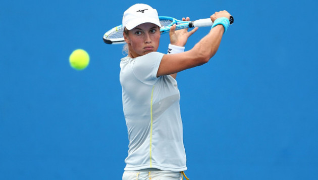 Юлия Путинцева проиграла швейцарской теннисистке на турнире в Дохе