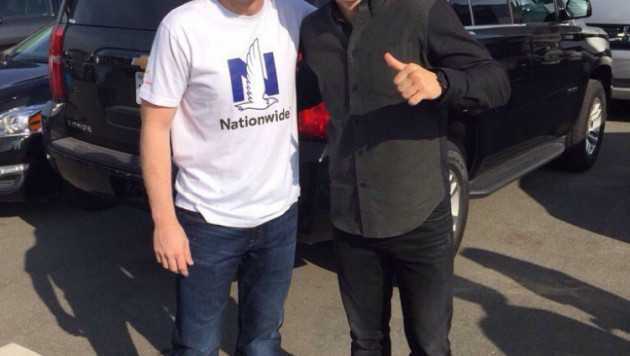 Головкин встретился с чемпионом автогонок NASCAR Дейлом Эрнхардтом-младшим
