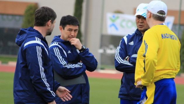 Стал известен стартовый состав сборной Казахстана на матч с Азербайджаном