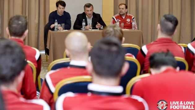 Министр спорта Грузии встретился с командой перед матчем с Казахстаном