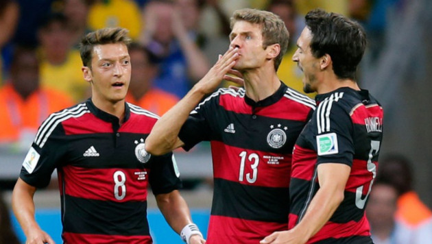 Футболисты сборной Германии получат по 300 тысяч евро за победу на Евро-2016