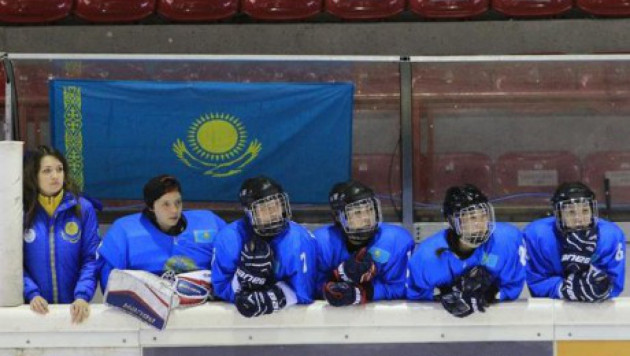 Женская сборная Казахстана по хоккею потерпела второе поражение на ЧМ в Италии