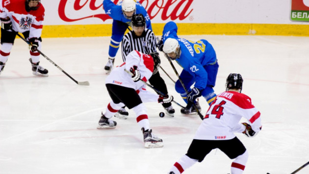 Хоккеист сборной Казахстана признан лучшим нападающим чемпионата мира в Минске 