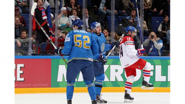 Сборная Казахстана по хоккею опустилась на последнее место в группе на ЧМ-2016