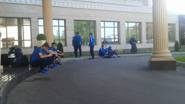 Футболисты "Иртыша" не смогли вовремя выехать на матч с "Кайратом" в Алматы