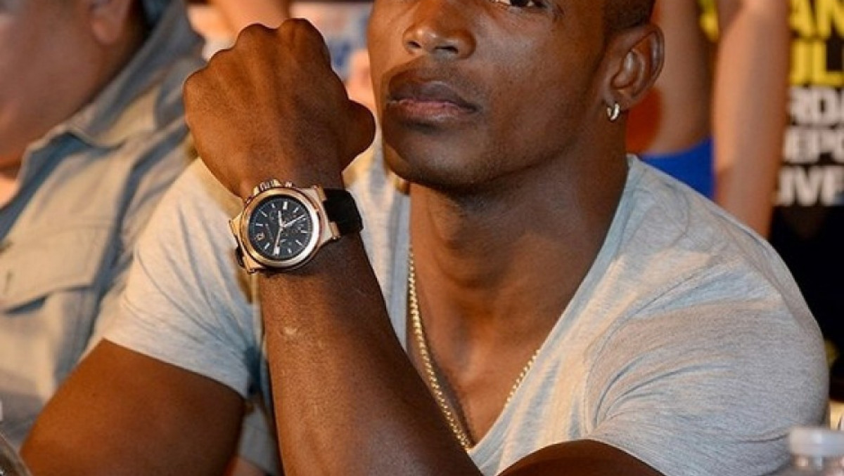 Бой Мейвезера с МакГрегором проще организовать, чем Головкина и Альвареса - Лара