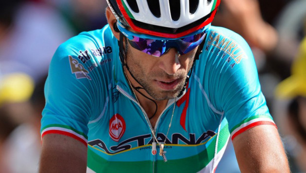 Винченцо Нибали выбыл из тройки лидеров "Джиро д'Италия" после 16-го этапа