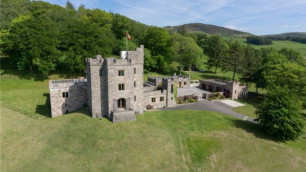 Жозе Моуринью приобрел замок в Уэльсе за 5 миллионов евро