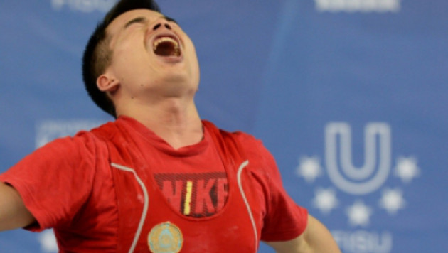 Фархат Харки выиграл чемпионат Казахстана по тяжелой атлетике в весе до 69 килограммов