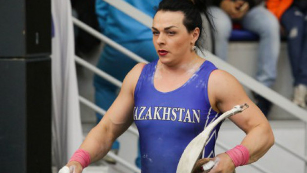 Подобедова проиграла Ногай на чемпионате Казахстана по тяжелой атлетике