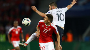 Сборная Швейцарии сыграла вничью с Францией и вышла в плей-офф Евро-2016