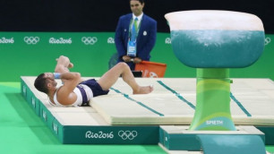 Медики уронили французского гимнаста, получившего тяжелую травму ноги на Олимпиаде