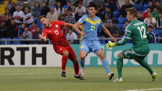 Сборная Казахстана отыгралась с 0:2 в матче с Польшей на старте квалификации ЧМ-2018