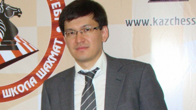 Дармен Садвакасов рассказал о Бибисаре Асаубаевой и открытии своей академии