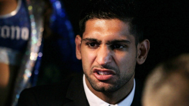 Амир Хан хочет провести бои за титулы WBC и WBA в полусреднем весе