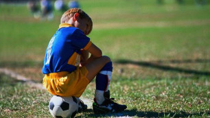 В спортивной детско-юношеской школе Алматы закрывают отделение футбола