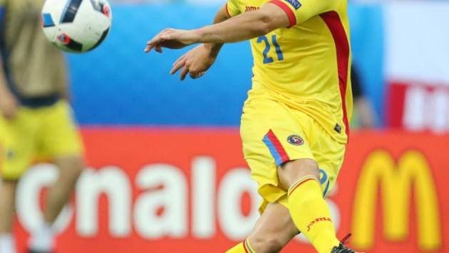 Капитан сборной Румынии после перелома носа в матче с Казахстаном забил красивый гол за клуб
