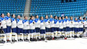 Казахстанские хоккеистки выиграли второй матч подряд в квалификации Олимпиады-2018