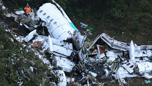 Власти Колумбии уточнили число жертв крушения самолета с бразильскими футболистами