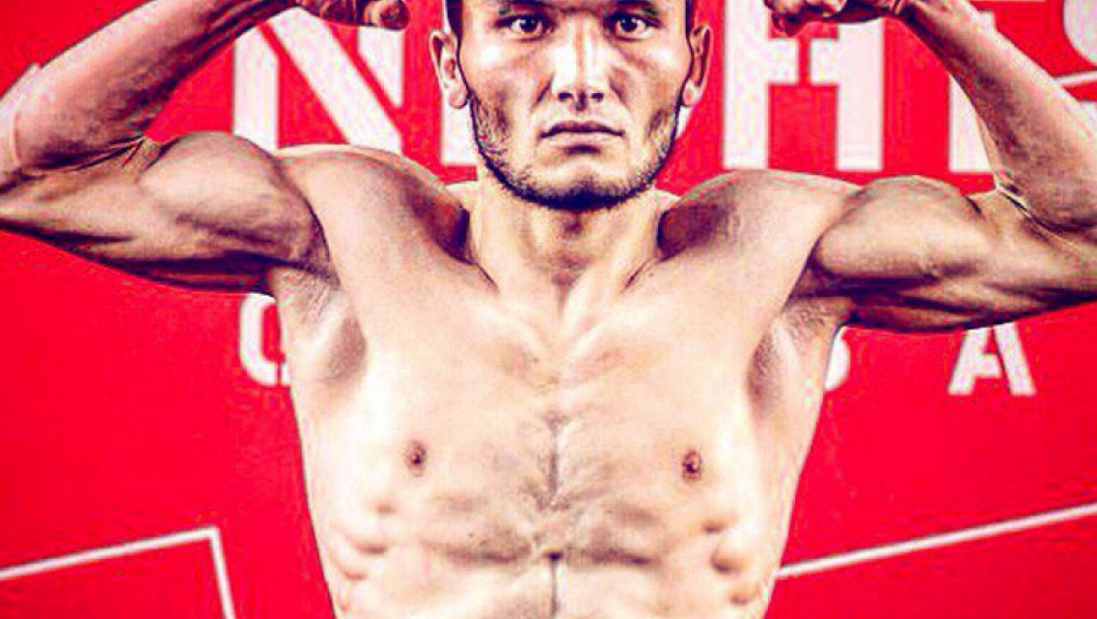 Казахстанский боец Жуман Жумабеков проиграл болевым приемом в полуфинале Fight Nights Global