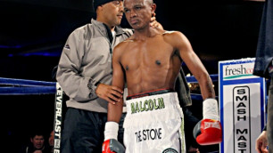 Из-за ареста не смог выступить в андеркарте боя Н'Жикам - Бланко южноафриканский боксер