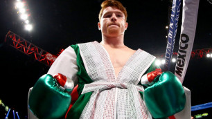 Британский боксер потроллил Альвареса за нежелание драться с Головкиным