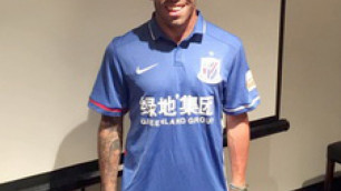 Тевес перешел в китайский клуб и стал самым высокооплачиваемым футболистом мира