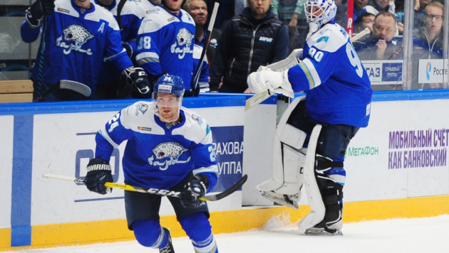 Букмекеры оценили шансы "Барыса" на победу в матче КХЛ с "Медвешчаком"