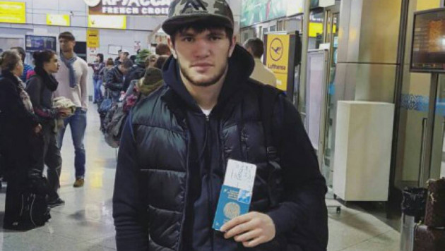 Казахстанский боксер Али Ахмедов вылетел на бой с Патриком Менди в Польшу