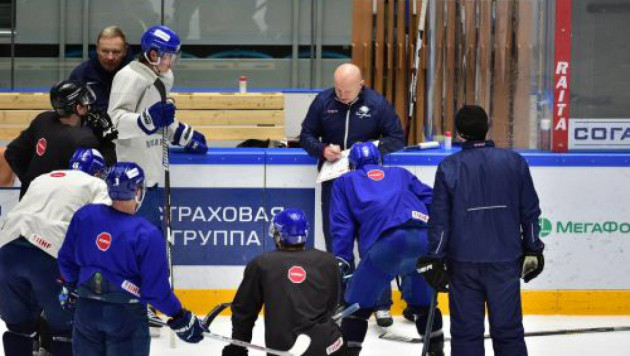 Сборная Казахстана по хоккею начала подготовку к чемпионату мира