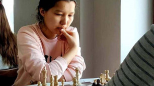 Казахстанки Серикбай и Камалиденова стали чемпионками Азии по шахматам