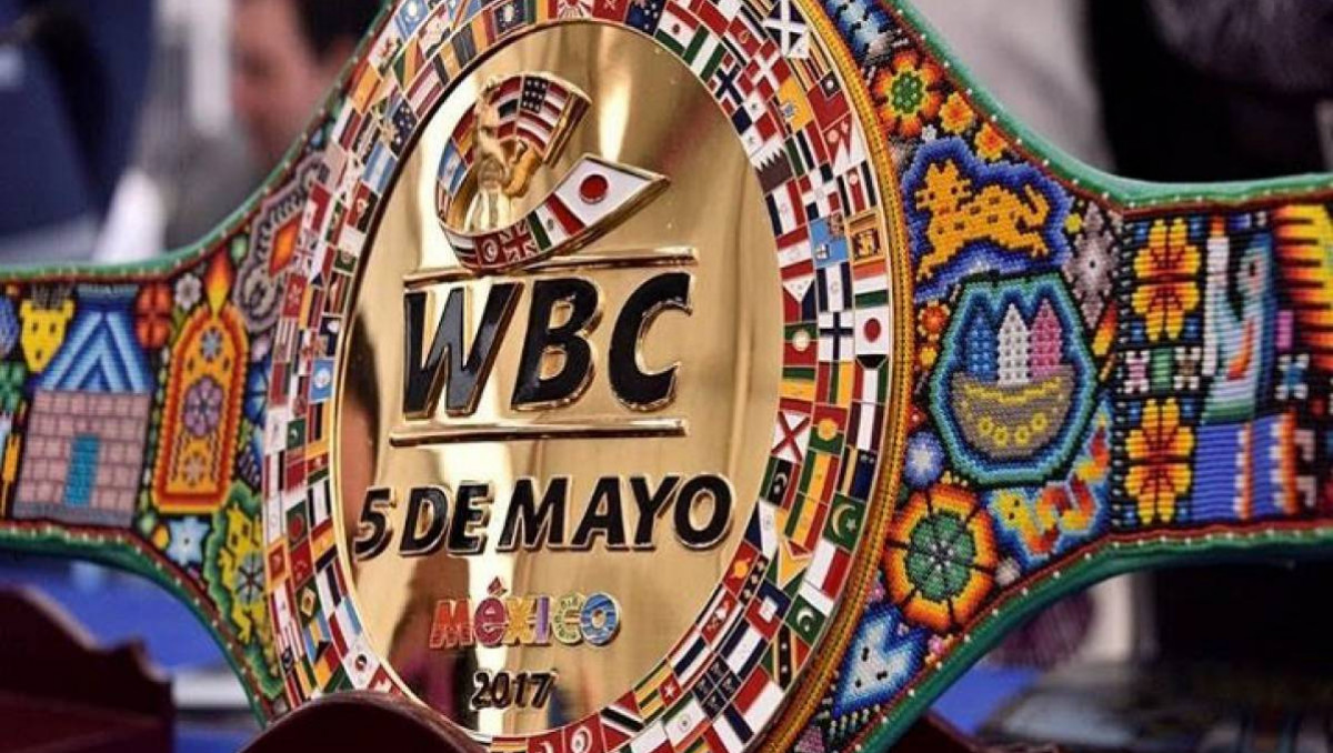 Специальный пояс WBC для боя с Чавесом расценили как попытку отмазать "Канело" от встречи с Головкиным