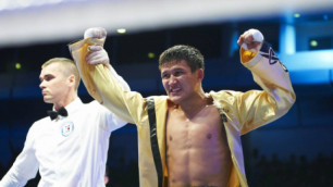 Казахстанский боксер Асхат Уалиханов одержал досрочную победу в США