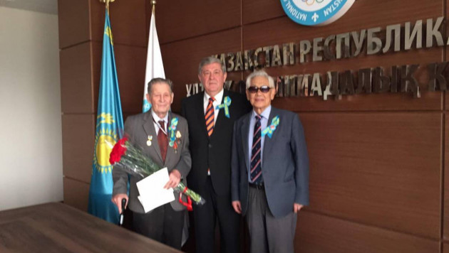 Президент НОК РК поздравил ветеранов спорта и тружеников тыла с Днем Победы