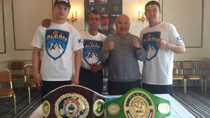 Казахстанские боксеры Ешенов и Журавский прошли взвешивание перед титульными боями в Англии