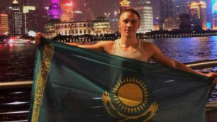 Видео досрочной победы казахстанского боксера Коточигова в бою, в котором угол соперника выбросил полотенце