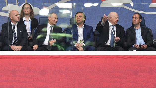 Бородюк посмотрел открытие Кубка конфедераций в компании с Путиным, Пеле и главой ФИФА