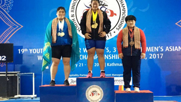 Сборная Казахстана завоевала еще четыре медали на чемпионате Азии среди юношей и девушек по тяжелой атлетике