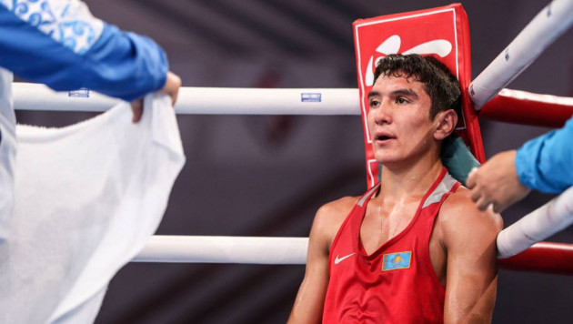 Казахстан понес первую потерю на чемпионате мира по боксу