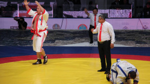 Казахстанец Айбек Нугымаров победил чемпиона Европы по дзюдо в финале "Алем Барысы" и выиграл 15 миллионов тенге