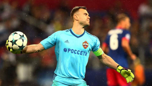 Голкипер ЦСКА Акинфеев пропустил в 40-м подряд матче группового этапа Лиги чемпионов